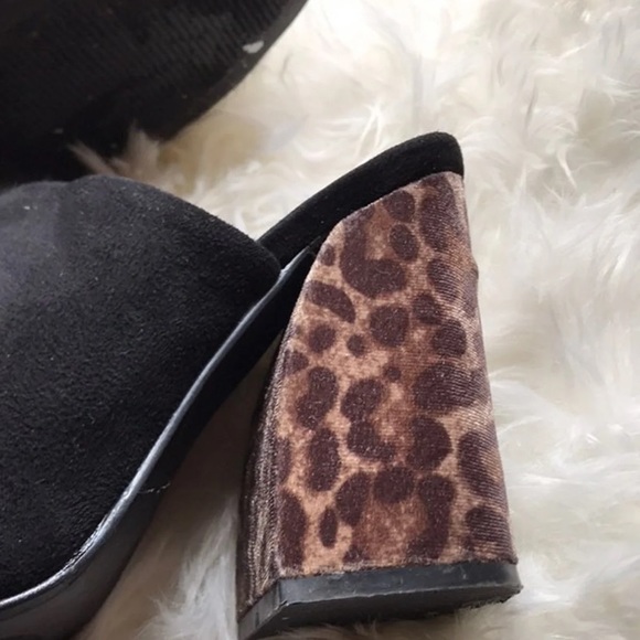 DESIGN LAB L&T | CHEETAH PRINT HIGH HEELED MULES - Picture 4 of 7